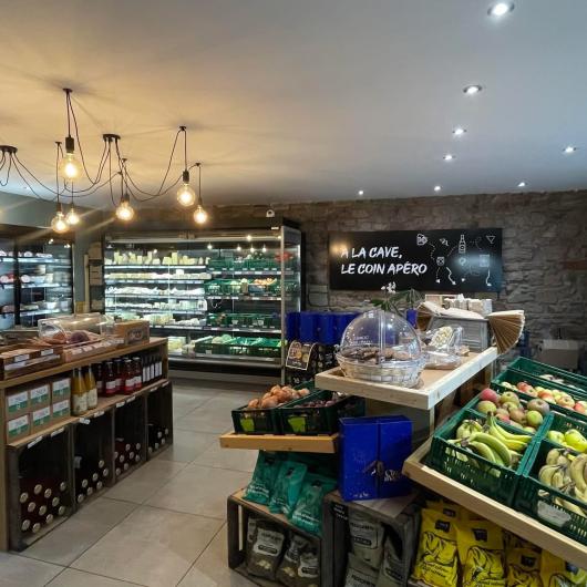 Epicerie gourmande à reprendre : fromages, charcuterie, vins &amp; produits locaux - concept clé en main